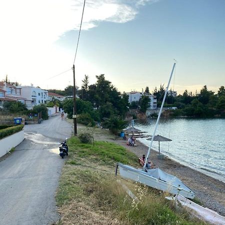 Seaside One-Bedroom On Chalkis Exterior foto